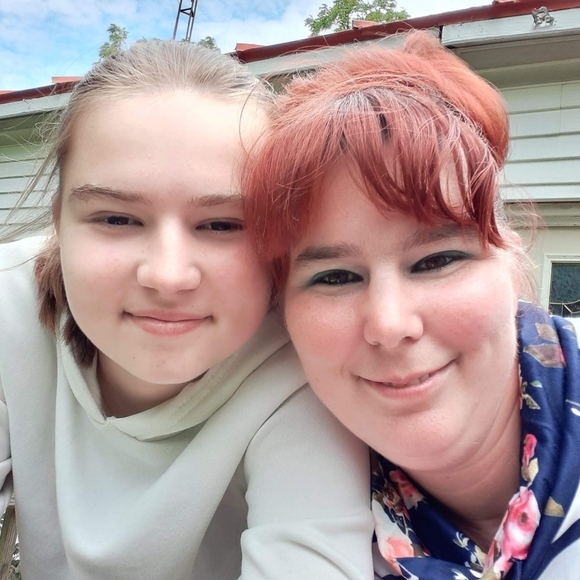 Meet your Posher, Stephanie - Picture 11 of 11